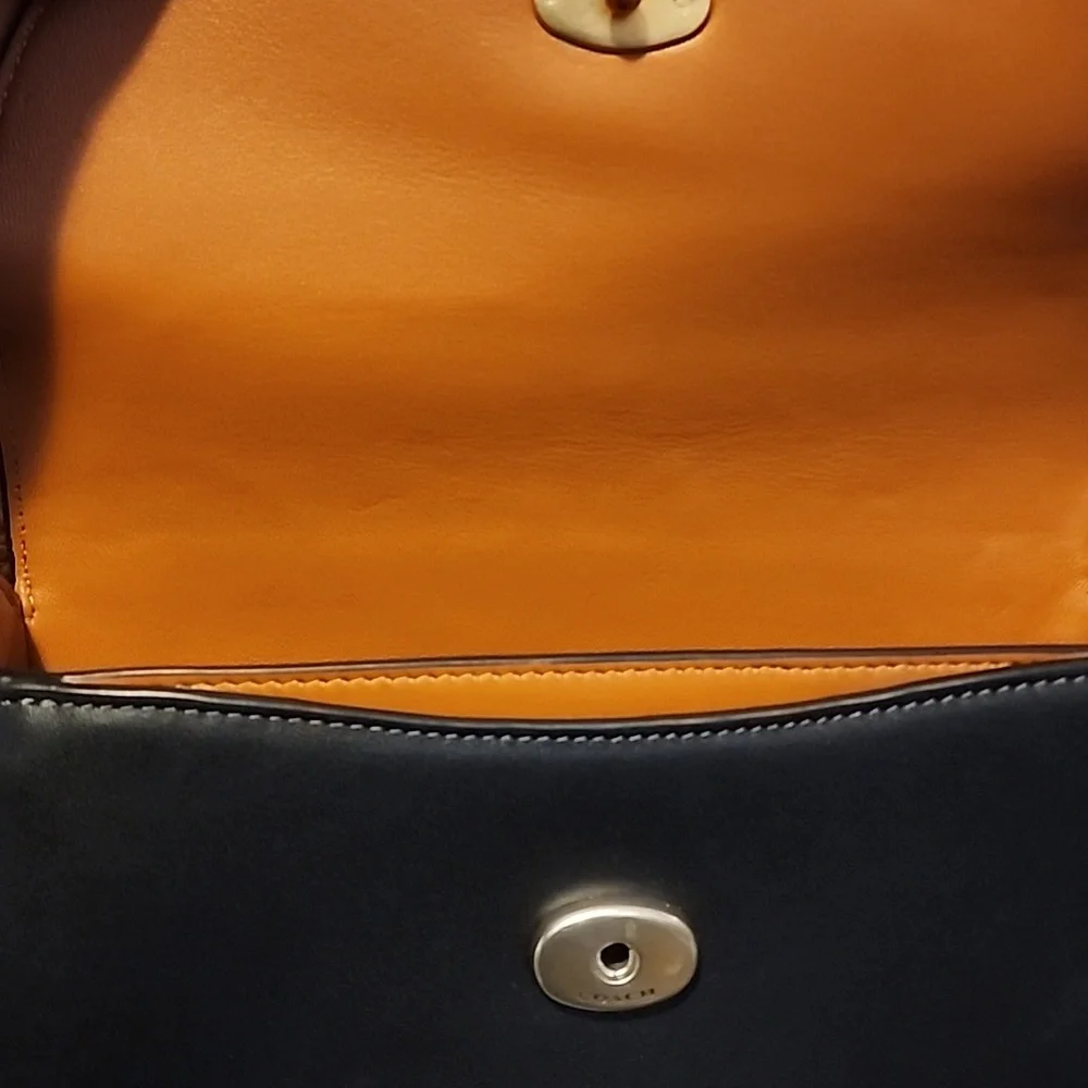 Coach Harley Crossbody - Picture 3 of 12